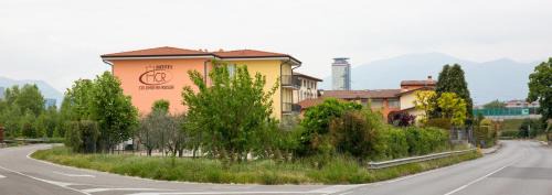 Folzano Hotel | Hotel Panineria Colombera Rossa