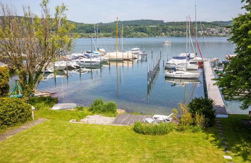 Bodman-Ludwigshafen Hotel | Hotel Pension Café Hasler
