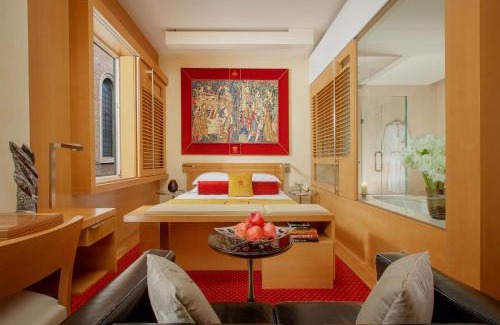 Rione V Ponte Hotel | Hotel Raphaël - Relais & Châteaux