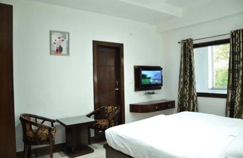 Taj Ganj Hotel | Hotel Samovar by Goyal Hoteleirs