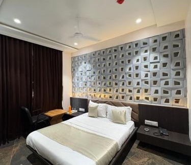 Ahmedabad Hotel | Hotel Shyam Villa