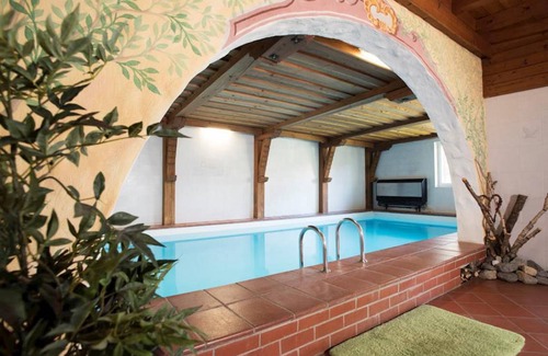 Birgitz Hotel | Hotel ∙ Sportpension Singer - INCL. LIFT PASS Double room/2 addl. beds, shower/wc, HB