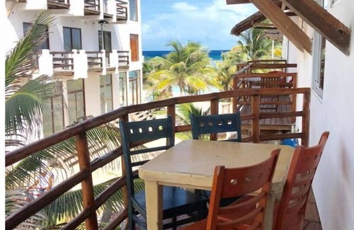 Majahual Apartment | HOTEL SUITE IN THE HEART OF MAHAHUAL AND AT THE FOOT OF THE BEACH