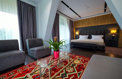 Albania Hotel | Hotel Uji Ftohte Tepelene