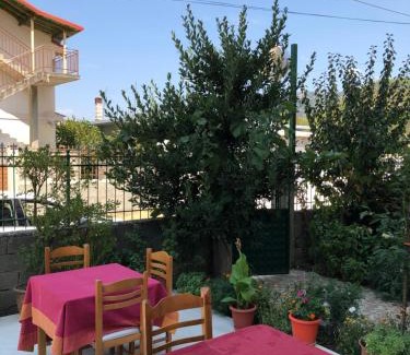 Permet Hotel | Hotel Villa Ago