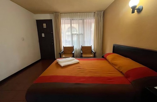 Morelia Apartment | Hotel Villa Capri, 2 double beds 4 Guests