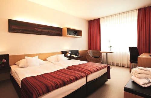 Hoehr-Grenzhausen Hotel | Hotel ZUGBRÜCKE Grenzau in Höhr-Grenzhausen