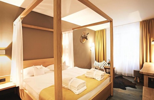 Hoehr-Grenzhausen Hotel | Hotel ZUGBRÜCKE Grenzau in Höhr-Grenzhausen