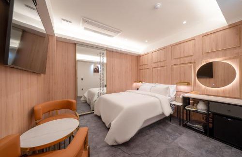 Yeongtong-gu Hotel | HotelInsta Main Branch