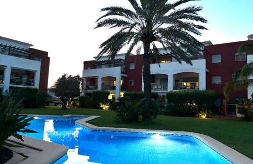Denia Apartment | Hoteltype Penthouse 2 Beds, Parking, WIFI & pool Stunning Views