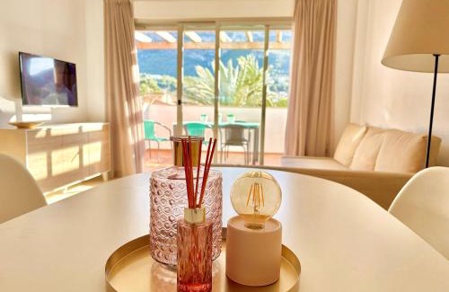 Denia Apartment | Hoteltype Penthouse 2 Beds, Parking, WIFI & pool Stunning Views