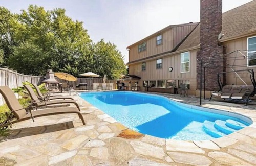 Blue Springs House | HotTub+Pool+Shuffleboard+Arcades