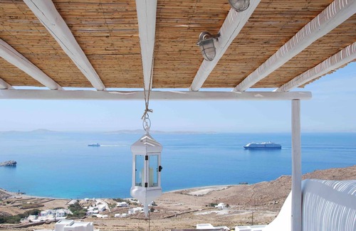 Houlakia House | Houlakia's Paradise - Standing view and private pool