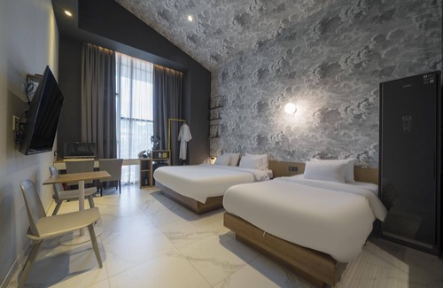 Jinhae Hotel | Hound Changwon Jinhae Yongwon