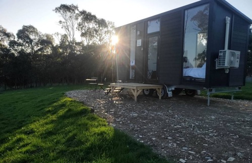 Jindivick House | House ∙ 1 bedroom ∙ 2 guests