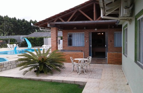 Nossa Senhora de Fatima House | HOUSE 10 SUITES/AIR GROUPS AND FAMILY AND EXCURSIONS Penha -Beto Carrero, 50 people