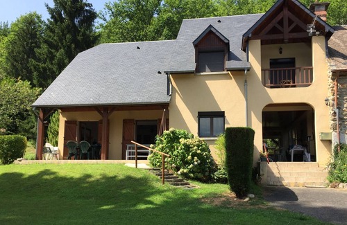 Pareac House | House 12O m2 spacious and very quiet near Lourdes.