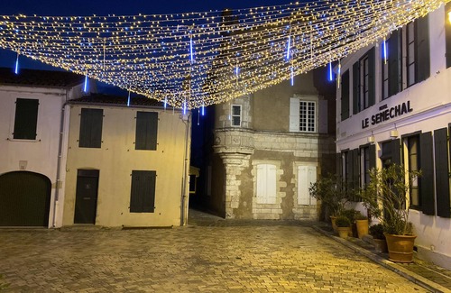 Ars-en-Re House | HOUSE 135 m2 IN THE HISTORIC CENTER OF ARS