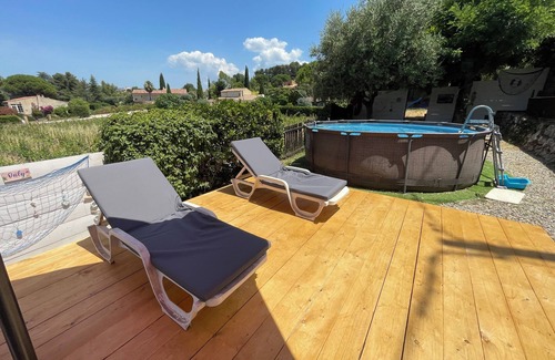 Le Beausset Villa | House 2/4 pers air-conditioned swimming pool ping pong near bandol