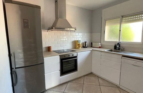 Calafell House | House 2/5 people pool secure access children/enclosed garden