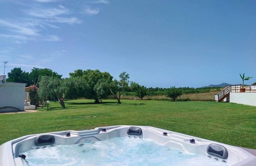 Alghero House | HOUSE 2 MINUTES FROM THE SEA SURROUNDED BY NATURE, WITH SWIMMING POOL AND HOT TUB
