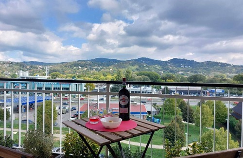 Cavoretto Apartment | House 2 square, hill view