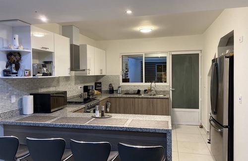 Rosarito House | House 3 floors with ocean views and community pool