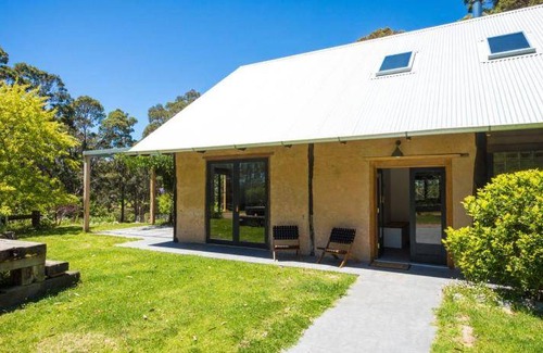 Central Tilba House | House ∙ 4 bedrooms ∙ 7 guests
