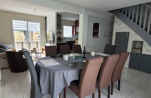 Dol-de-Bretagne House | House 4 bedrooms/8 persons 25' from Mont Saint Michel and Saint Malo
