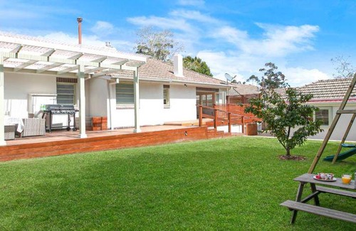 Bowral House | House ∙ 4 bedrooms ∙ 8 guests