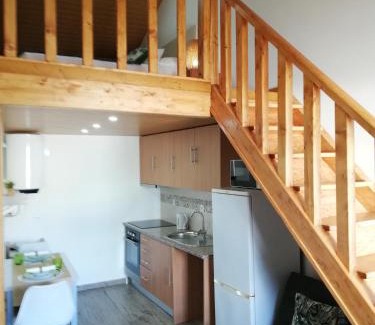 Abrantes Apartment | HOUSE 4U - Cozy Apartment with Mezzanine
