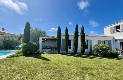 La Bree-les-Bains Villa | House 5* - near sea - swimming pool & garden - La-Brée-Les-Bains (Oléron)