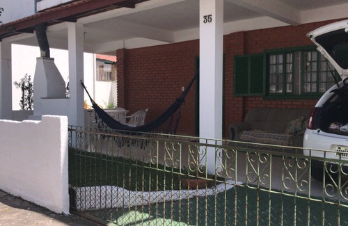 Armacao House | House 50 meters from Armação beach-Floripa