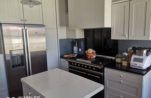 Noirmoutier-en-l'Ile House | House 500 m from the beach of Luzeronde with heated swimming pool