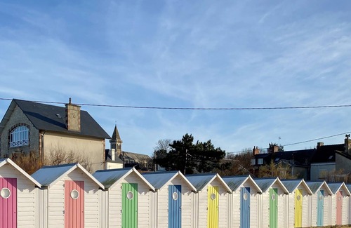 Grandcamp-Maisy House | House, 50m from the beach