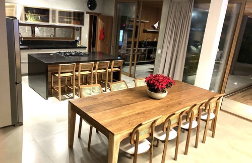 Canto do Mar House | House, 6 suites. Cond Paraíso, just a few steps from the beach!