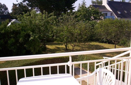Lannion House | House 800m from the beaches of Beg Leguer, with enclosed garden with trees