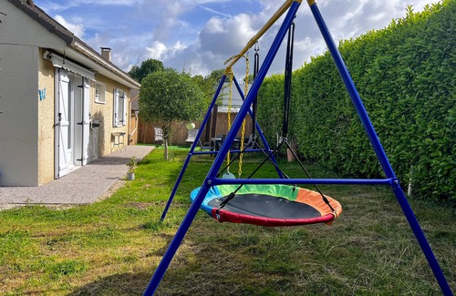 Saint-Germain-sur-Morin House | House 9 minutes from Disneyland by car and 20 minutes by bus.