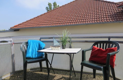 Busum Apartment | House Abendrot Whg. 4, well-kept vacation apartment for 2 persons