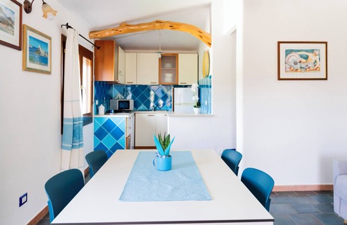 Orosei Apartment | House adjacent to playground with ancient olive trees