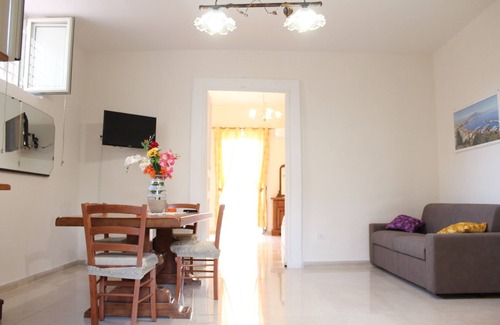 Naples Apartment | HOUSE ADRIAN UCCIERO