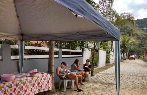 Mambucaba House | House almost on the sand of the beach for New Year's Eve and season