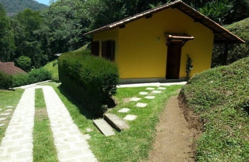 Teresopolis House | House and Chalet on the Mountain