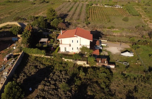 Markopoulo Mesogaias House | House Angie - 4 km from the beachnPorto Rafti - Atticanfor 4-8 pers. nn