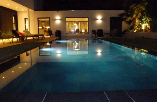 La Pointe Rouge House | House at the gateway to the calanques in a residential area