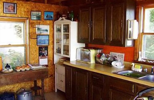 Stonington Cottage | House At The Point - Rustic Cottage on Ocean's Edge