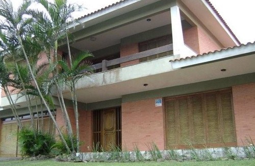 Xangri-La House | House - Atlântida - Xangrilá - RS - 2 and a half blocks from the sea. Quiet neighborhood.