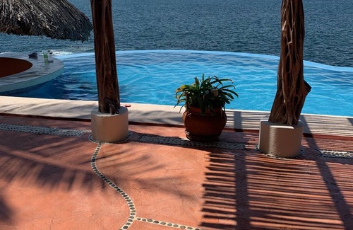 Las Playas House | House attached to the sea, the best view and sunsets!