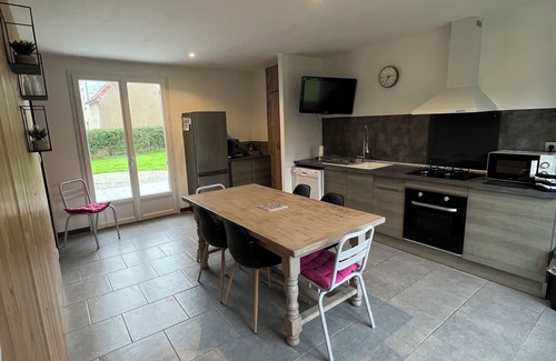 Le Plessis-Lastelle House | House between sea and countryside in Normandy near the D-day landing Beaches