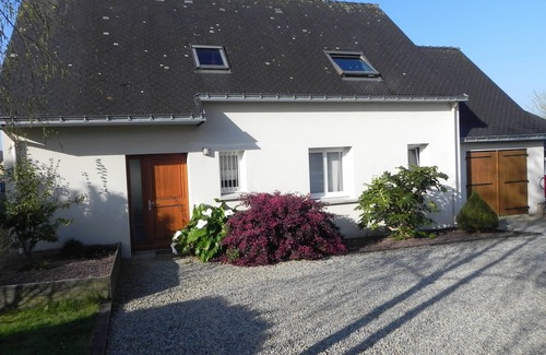 Kervignac House | house between land and sea